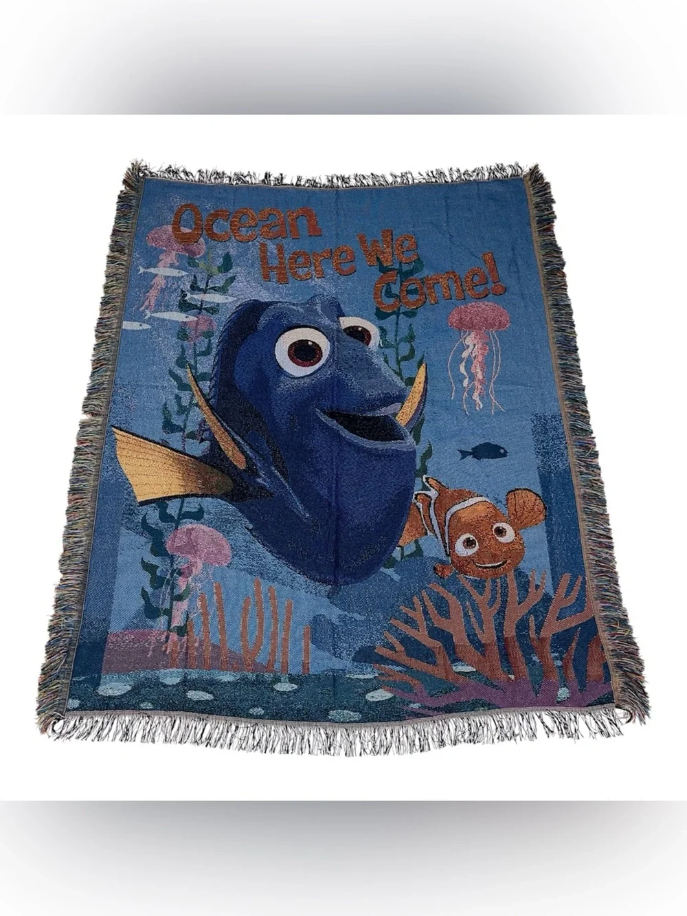 Disney Pixar Finding Nemo Dory & Nemo Ocean Tapestry Woven Throw Blanket USA